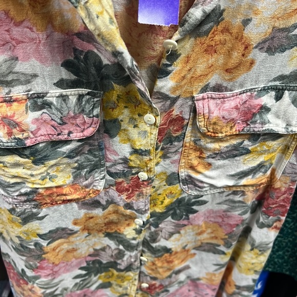 💜XPL Yellow Button Down S - Picture 2 of 3